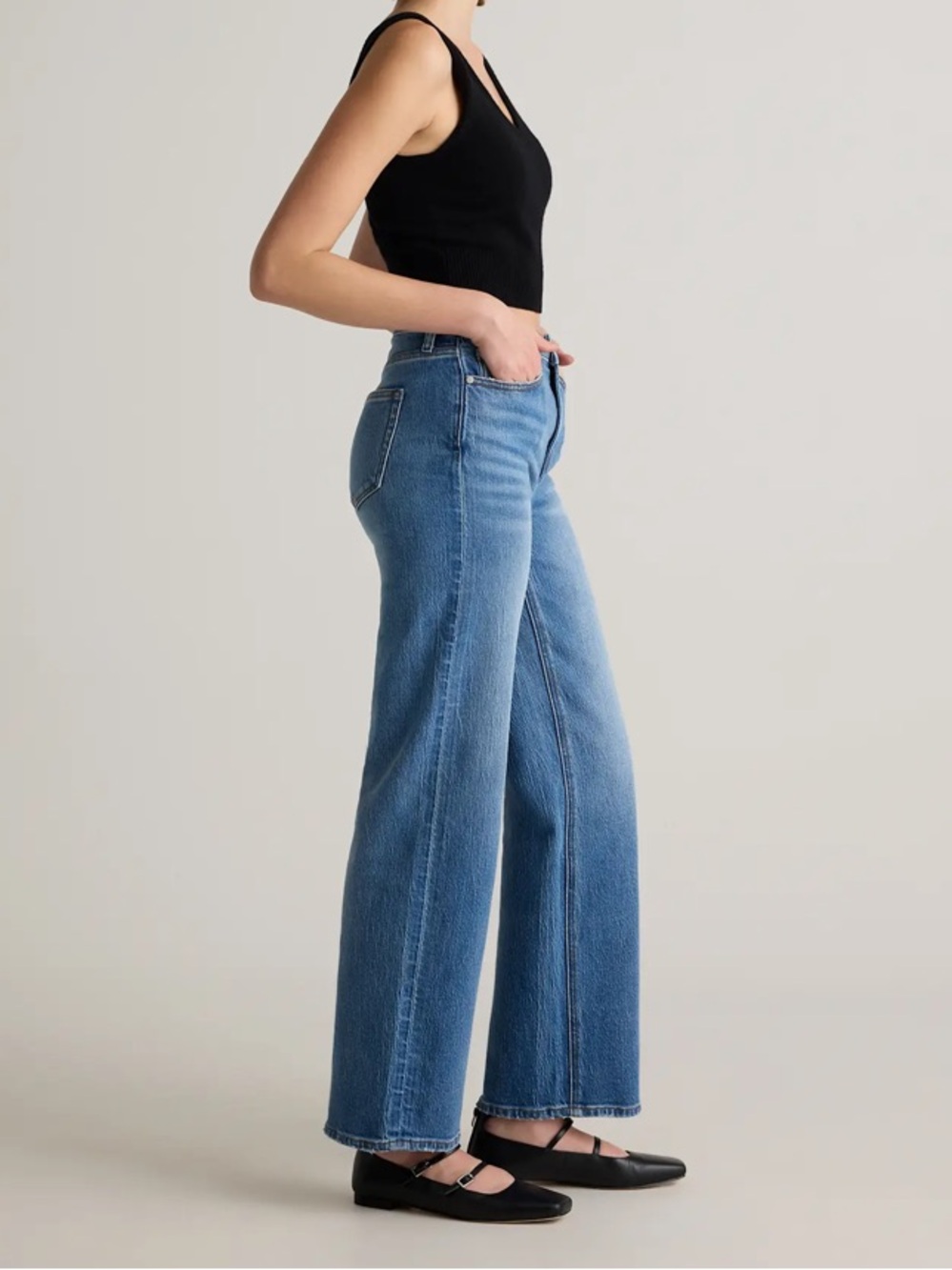 Quince Bella relaxed straight crop size 29